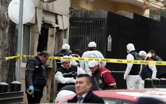 Explosión junto a la embajada de EEUU en Turquía: varias víctimas (FOTOS)