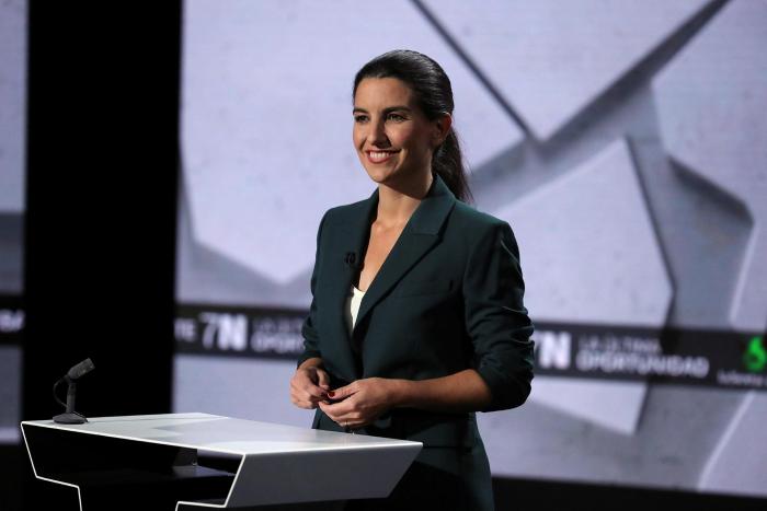 Mamen Mendizábal aparece como nunca en 'Más Vale Tarde': mira la parte inferior de la imagen