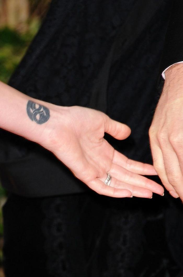 El tatuaje con errata de Gloria Camila (FOTOS)