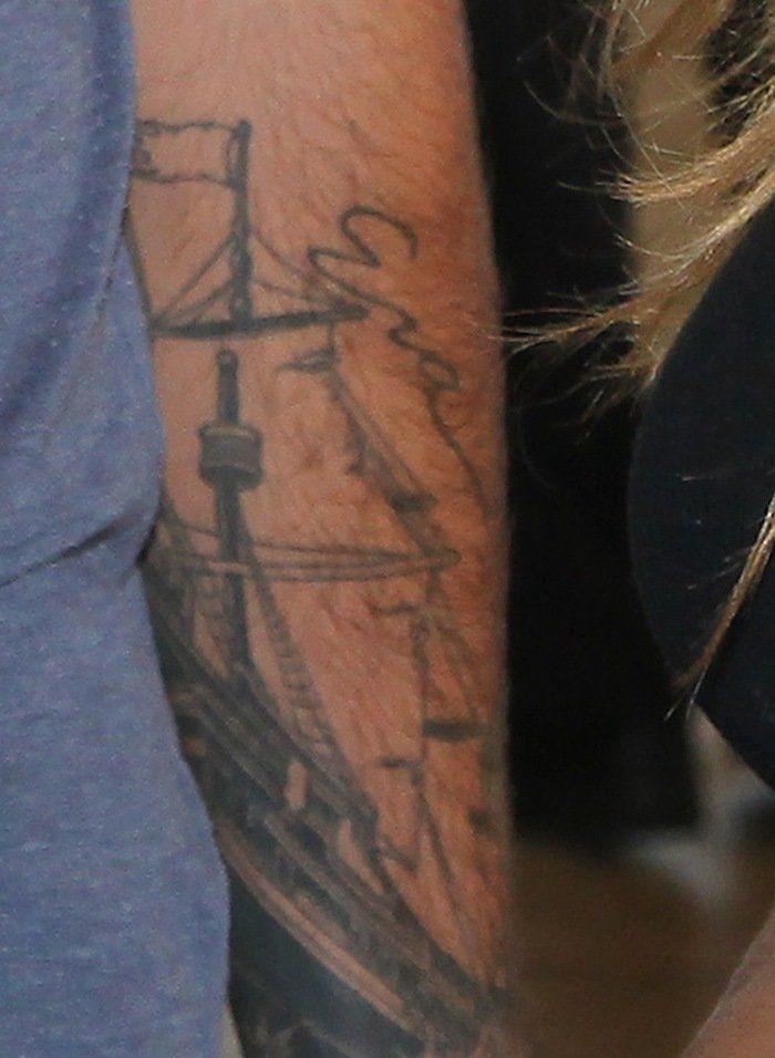 El tatuaje con errata de Gloria Camila (FOTOS)