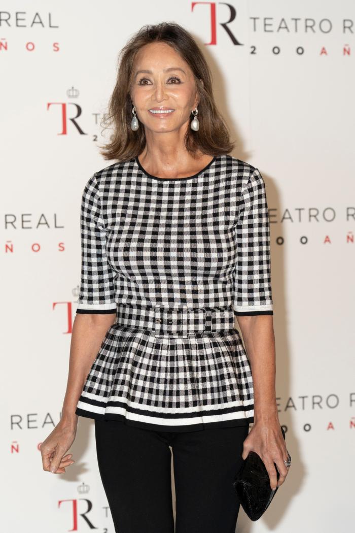 Las primeras fotos en bikini de Isabel Preysler desde hace 23 años