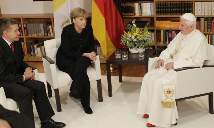 Giovanna Chirri, la periodista que publicó la exclusiva de la renuncia del papa: "Me temblaban las piernas"