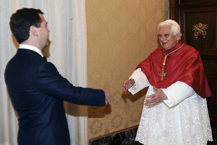 Giovanna Chirri, la periodista que publicó la exclusiva de la renuncia del papa: "Me temblaban las piernas"