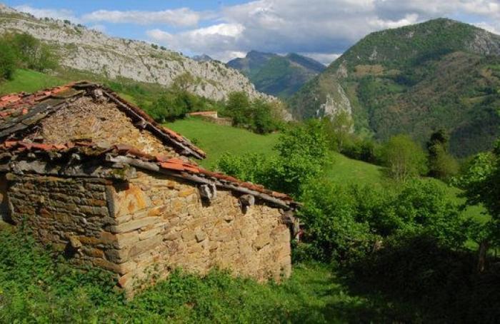 Ocho pueblos de montaña para perderse y apagar el móvil