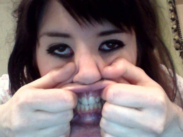 PrettyGirlsUglyFaces: jugar a poner caras horrorosas, el fenómeno viral del fin de semana (FOTOS)