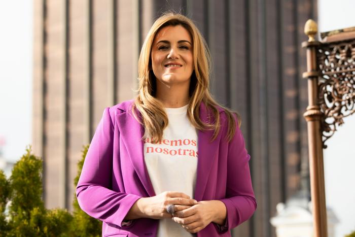 Antonio Canales atiza a Carlota Corredera en Instagram tras su despido de 'Sálvame'