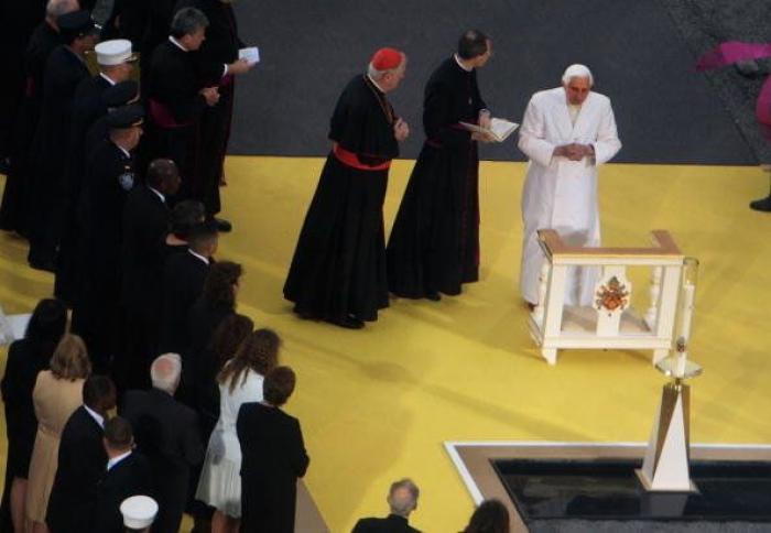 El papa lleva marcapasos y el Anillo del Pescador será destruido tras la renuncia