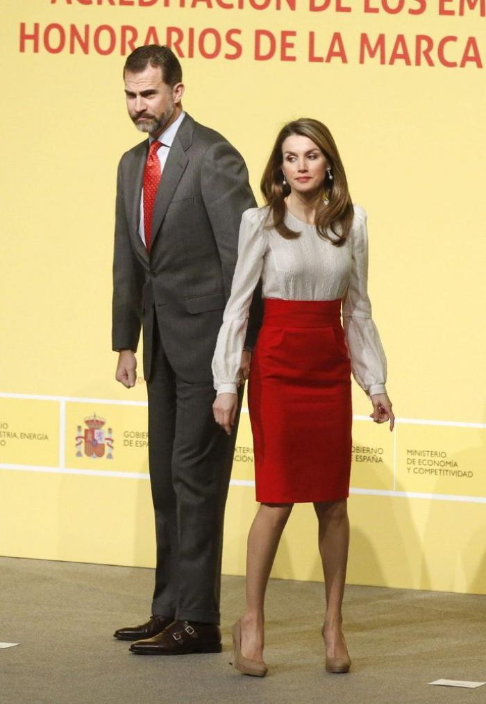 Letizia Marca España 2013: se viste de española para recibir a Banderas, Alonso y José Andrés (FOTOS)