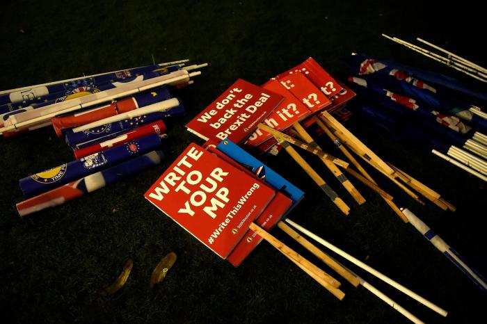 El Parlamento británico pide a la UE que retrase el Brexit y rechaza celebrar un segundo referéndum sobre la separación