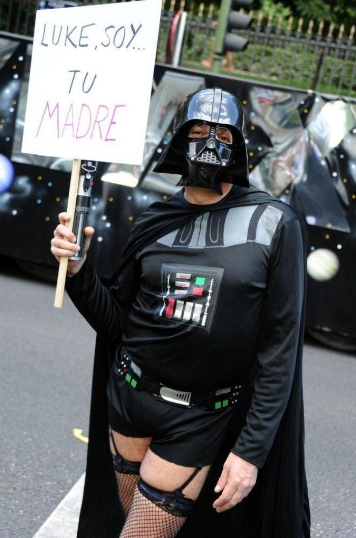 Almeida rechaza colocar la bandera LGTBI en Cibeles pese a quedar aprobado en el pleno