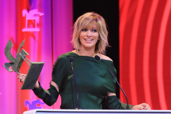 Le preguntan a Ayuso por la coleta de Pablo Iglesias y da una respuesta 100% a su estilo