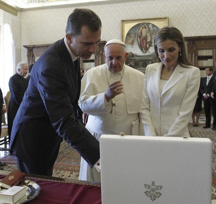 El Gobierno se queja formalmente al Vaticano por las declaraciones del nuncio