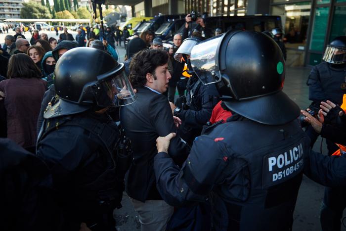 Tres años de cárcel para el Pequeño Nicolás por hacerse pasar por alto cargo