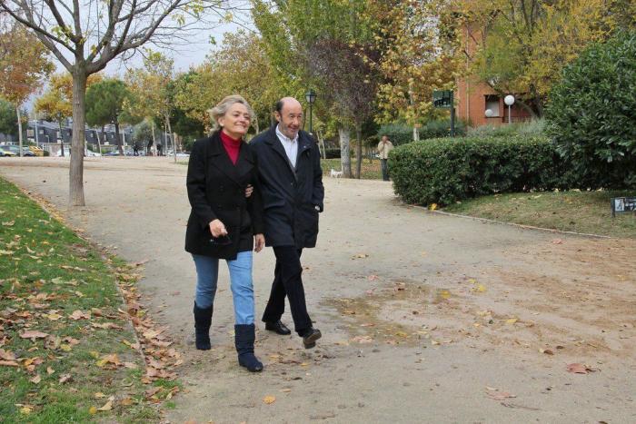 "En vida...": el reproche de Felipe González al recordar (en 'Espejo Público') la figura de Rubalcaba