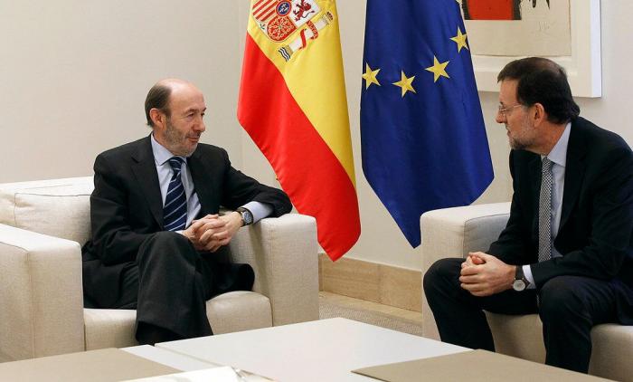 "En vida...": el reproche de Felipe González al recordar (en 'Espejo Público') la figura de Rubalcaba