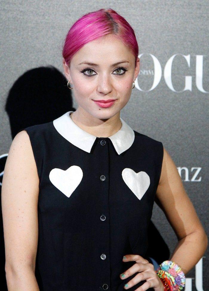 Pelo rosa, verde, azul...: las últimas famosas en apuntarse a la moda de pelo de colores (FOTOS)