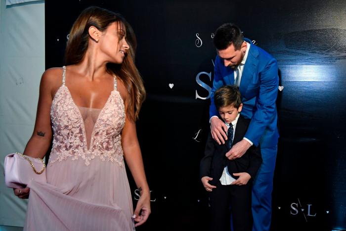 Luis Suárez se despide entre lágrimas del Barça: "Se va un ser humano que tiene sentimientos"