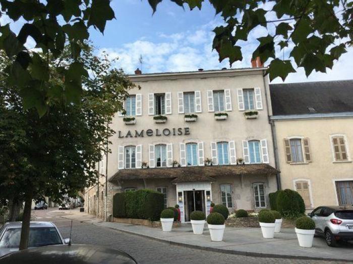 El dueño de un bar se corona con su respuesta a la crítica más extraña de un cliente en Google