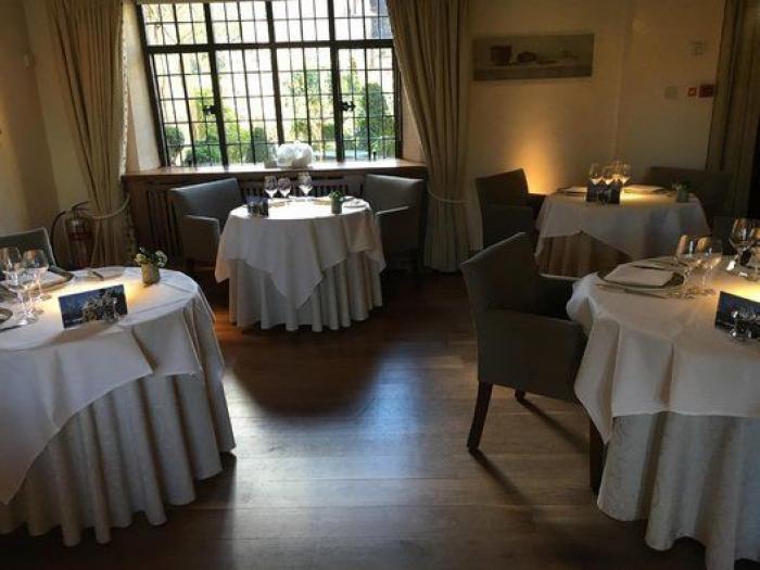 El dueño de un bar se corona con su respuesta a la crítica más extraña de un cliente en Google