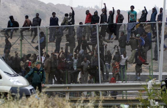 Las claves de la tragedia en Melilla y las imágenes que han reabierto la polémica