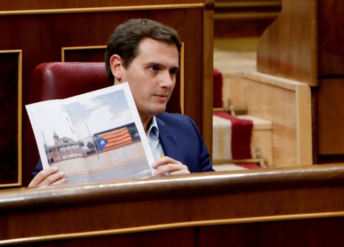 Jorge Javier Vázquez carga en 'Sálvame' contra un líder político: "Vótale, porque si no no le va a votar nadie"