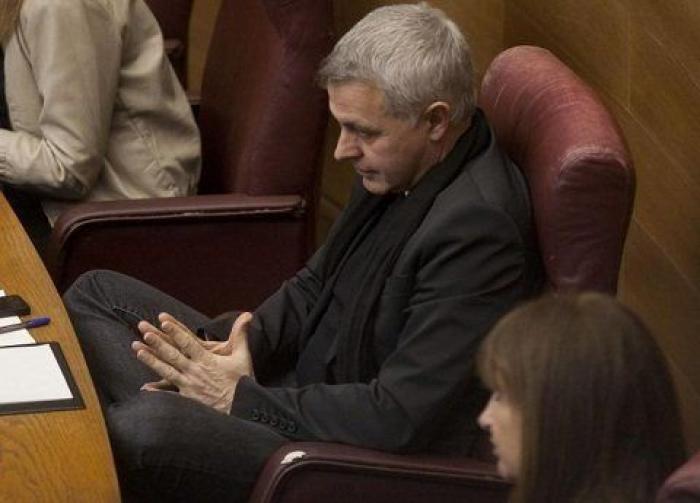 Pillados: 16 cosas que hacen sus señorías en el escaño para matar el rato (FOTOS)