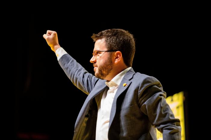 El Gobierno mantiene la presencia de Sánchez en la Mesa y apoya la propuesta de Aragonés