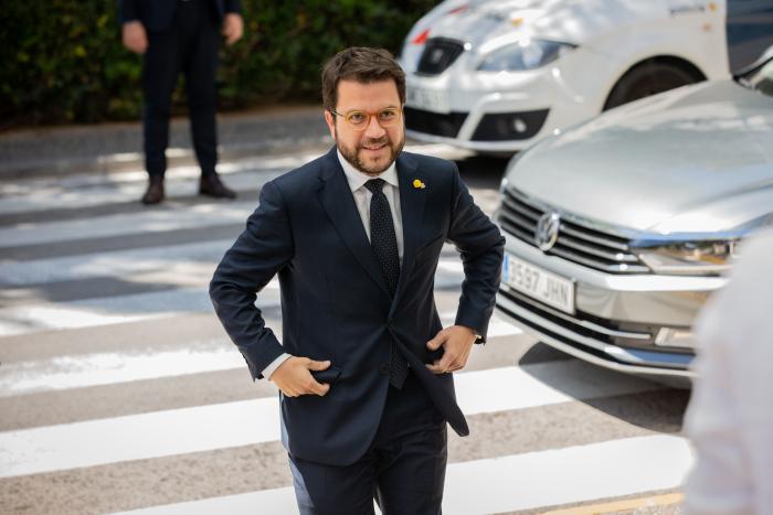 El Gobierno mantiene la presencia de Sánchez en la Mesa y apoya la propuesta de Aragonés