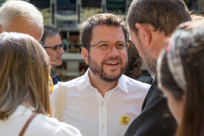 El Gobierno mantiene la presencia de Sánchez en la Mesa y apoya la propuesta de Aragonés