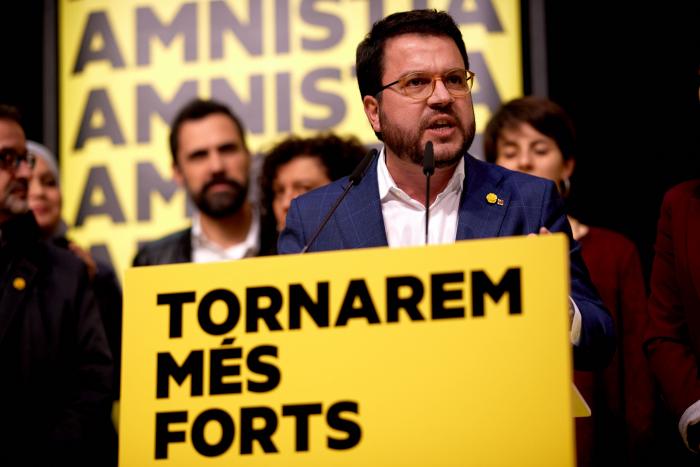 El Gobierno mantiene la presencia de Sánchez en la Mesa y apoya la propuesta de Aragonés