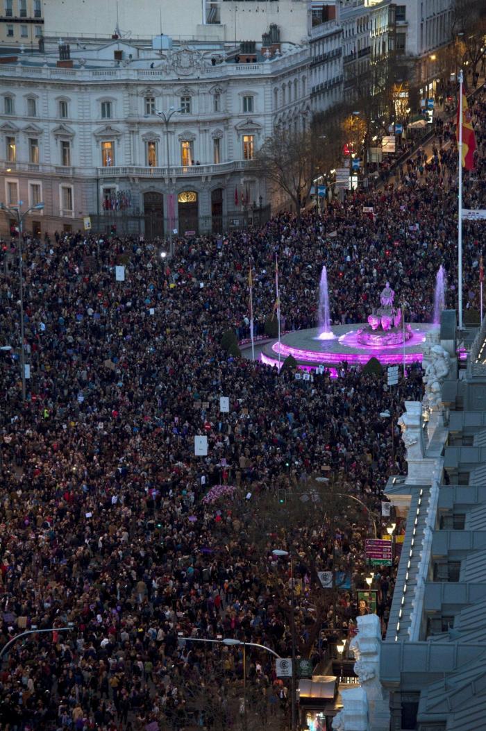 El vídeo de Azúcar Moreno celebrando el feminismo que sorprende por su inesperado final
