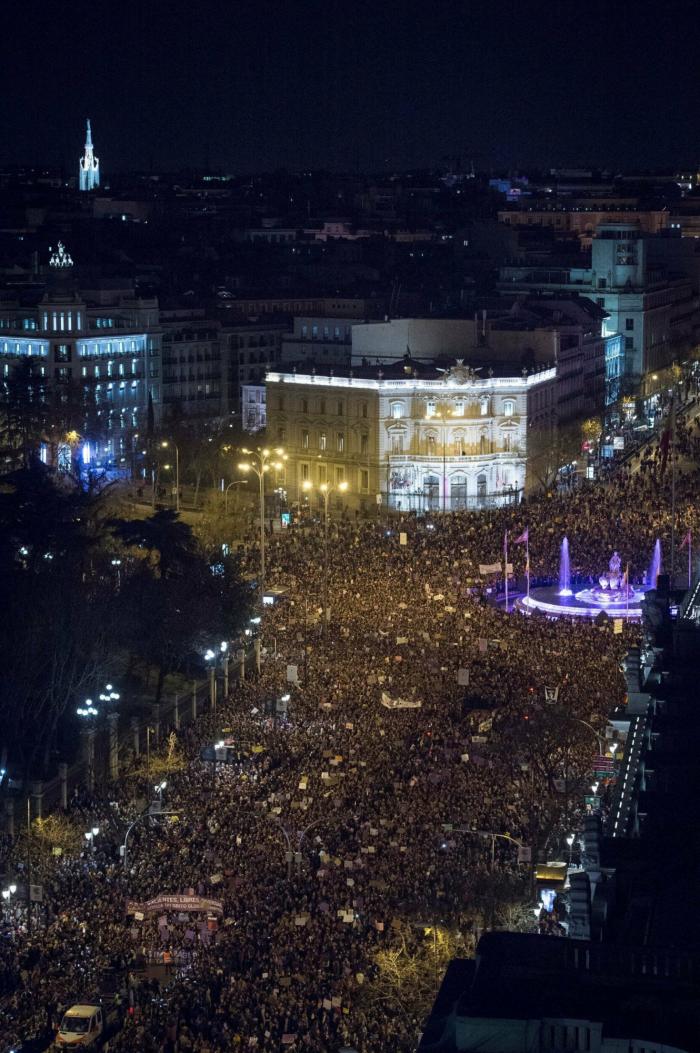 El vídeo de Azúcar Moreno celebrando el feminismo que sorprende por su inesperado final
