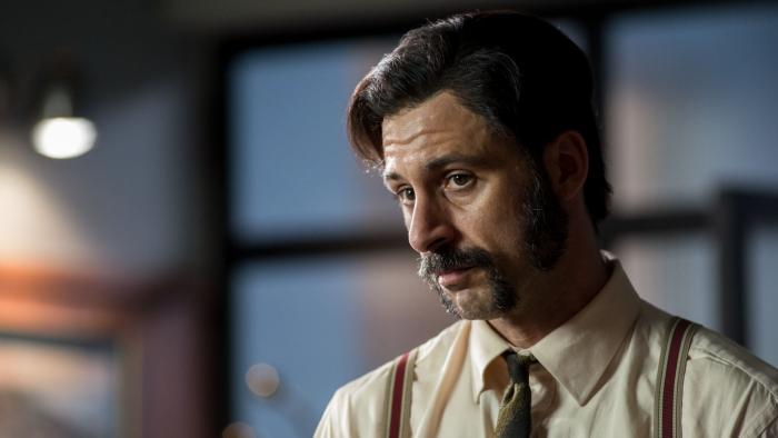 El creador de 'El Ministerio del Tiempo' recuerda esta "falta de respeto" de Revilla tras su no a Sánchez