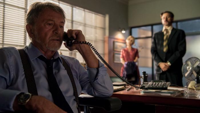 El creador de 'El Ministerio del Tiempo' recuerda esta "falta de respeto" de Revilla tras su no a Sánchez