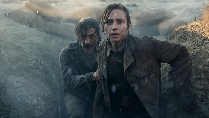 El creador de 'El Ministerio del Tiempo' recuerda esta "falta de respeto" de Revilla tras su no a Sánchez