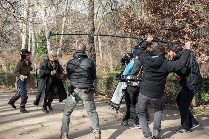 El creador de 'El Ministerio del Tiempo' recuerda esta "falta de respeto" de Revilla tras su no a Sánchez