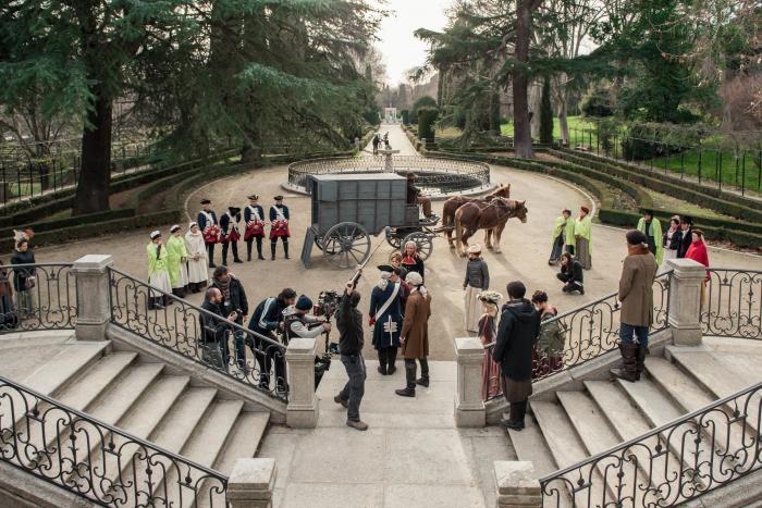 El creador de 'El Ministerio del Tiempo' recuerda esta "falta de respeto" de Revilla tras su no a Sánchez