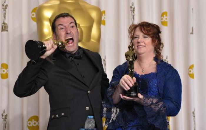 Anécdotas Oscar 2013: del vídeo "os hemos visto las tetas" a las muletas y el hambre en la alfombra roja (FOTOS, GIF, VÍDEOS)