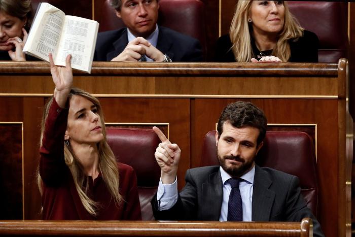 'Los soñadores' Sánchez y Rufián, juntos de la mano en un nuevo grafiti de Tvboy
