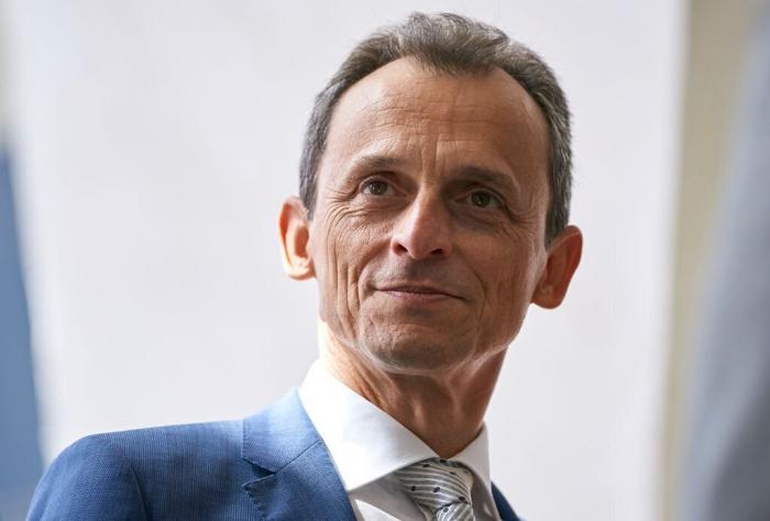 María Jesús Montero: la voz roja oscura casi morada