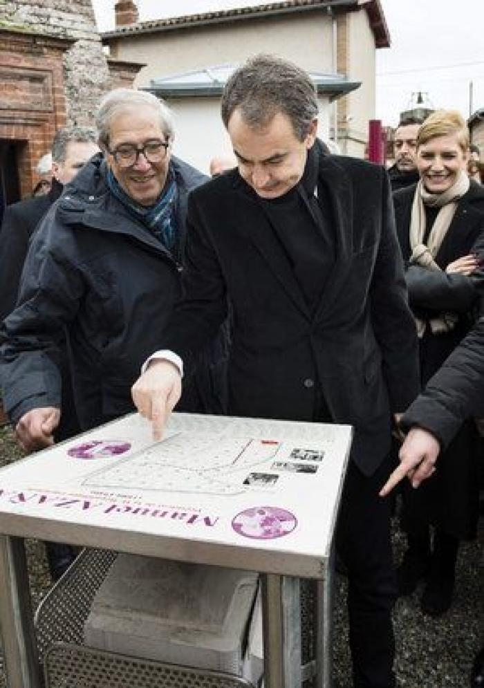 Zapatero visita la tumba de Azaña: "Tenía una deuda conmigo mismo"