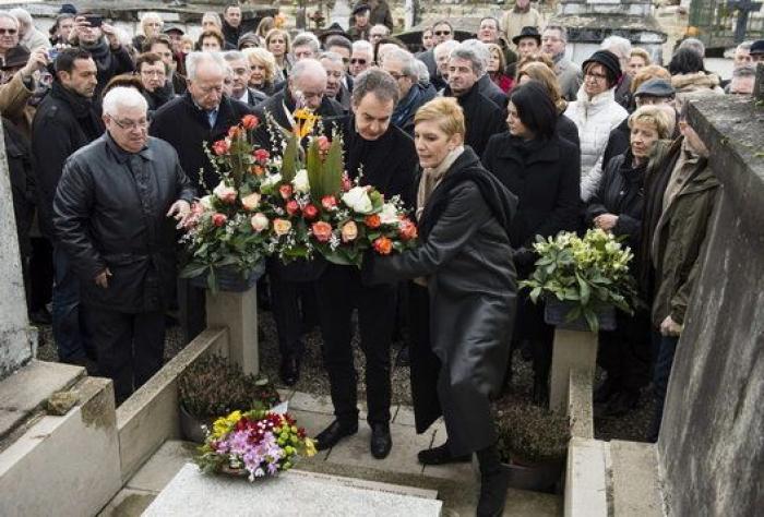 Zapatero visita la tumba de Azaña: "Tenía una deuda conmigo mismo"