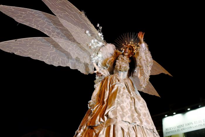 "No se puede ser más bestia": indignación por los objetos tirados en una cabalgata de Reyes de Andalucía