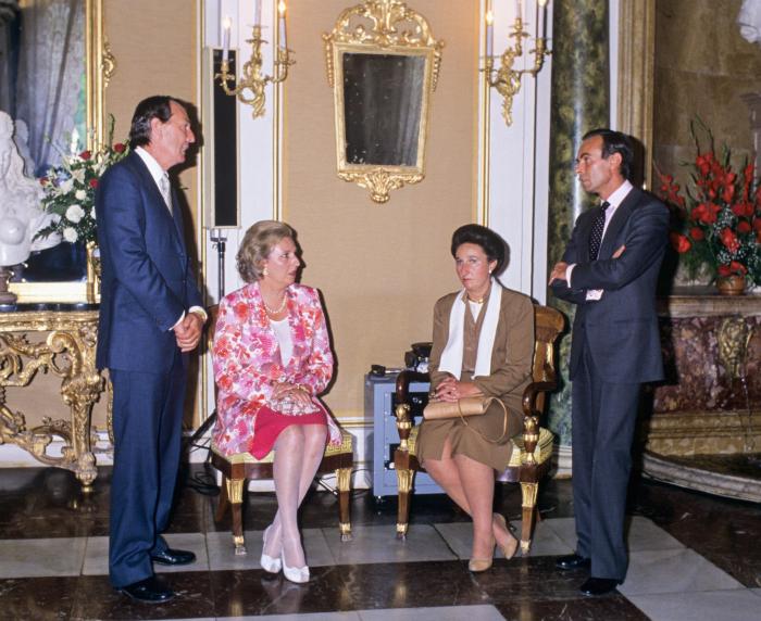La estrecha relación de la Infanta Pilar y el rey Juan Carlos I que nunca mostraron a los medios