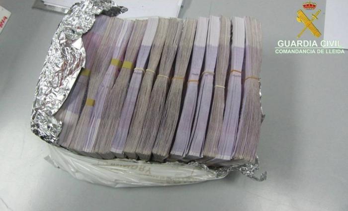 Unos 40 detenidos en un golpe de los Mossos al narcotráfico en Badalona