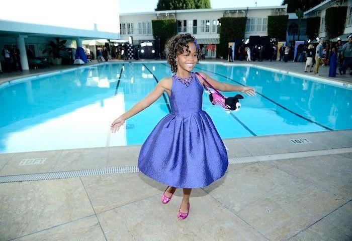 Bolsos-perro de Quvenzhané Wallis: el peluche como completo en la alfombra roja de los Oscar (FOTOS)