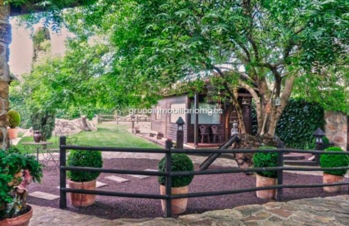 La Fiscalía descarta el delito en las protestas ante la casa de Iglesias y Montero: "incómodas pero no amenazantes"