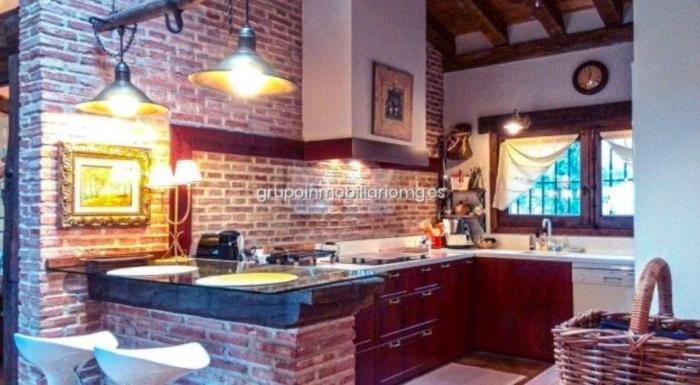 La Fiscalía descarta el delito en las protestas ante la casa de Iglesias y Montero: "incómodas pero no amenazantes"