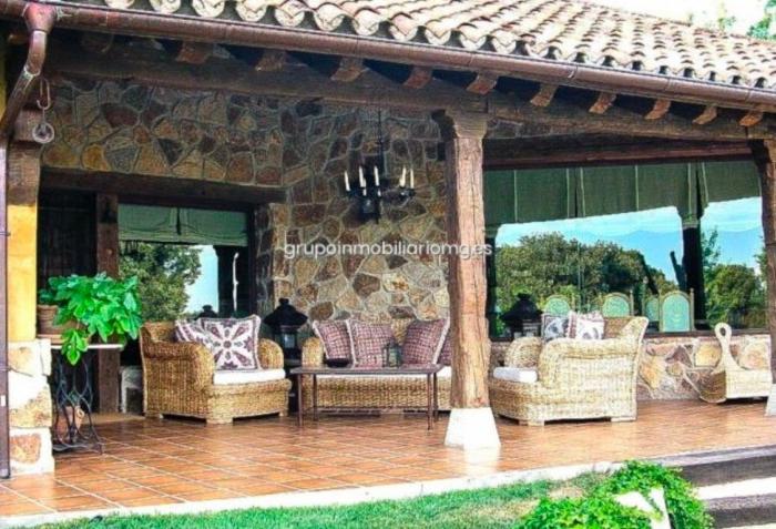 La Fiscalía descarta el delito en las protestas ante la casa de Iglesias y Montero: "incómodas pero no amenazantes"