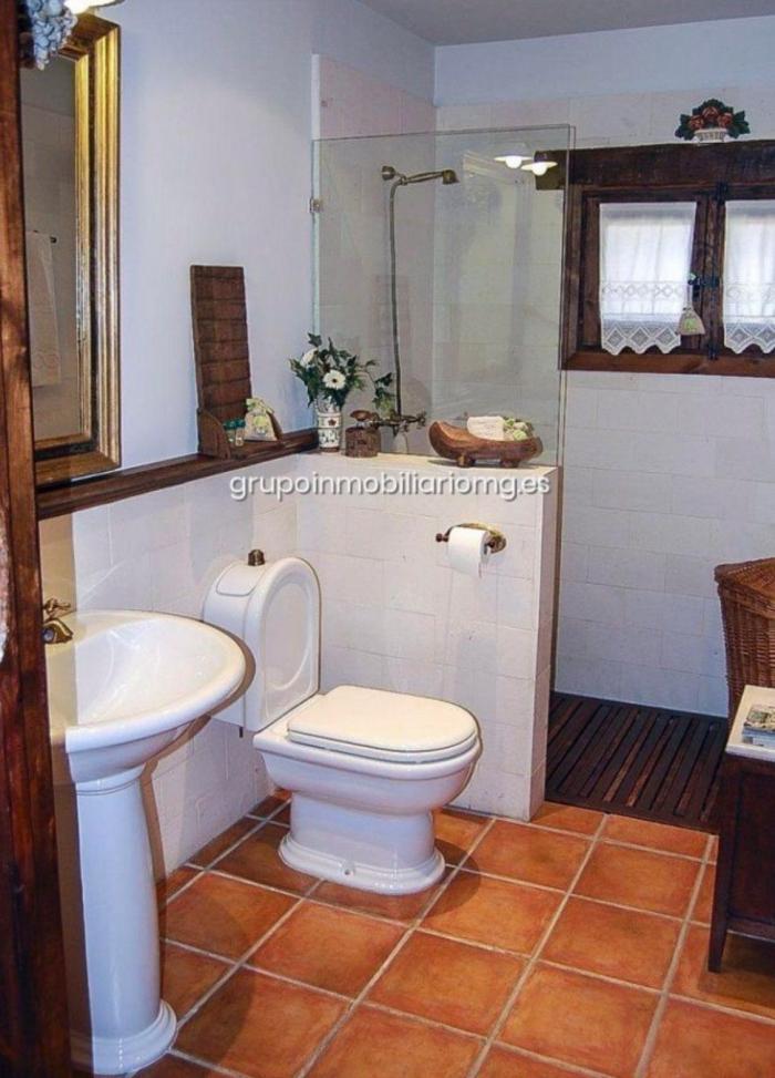 La Fiscalía descarta el delito en las protestas ante la casa de Iglesias y Montero: "incómodas pero no amenazantes"